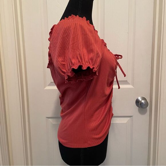 NEW No Boundaries Ruched Front Ribbed Shirt Coral Short Sleeve Junior's Large - Picture 2 of 6